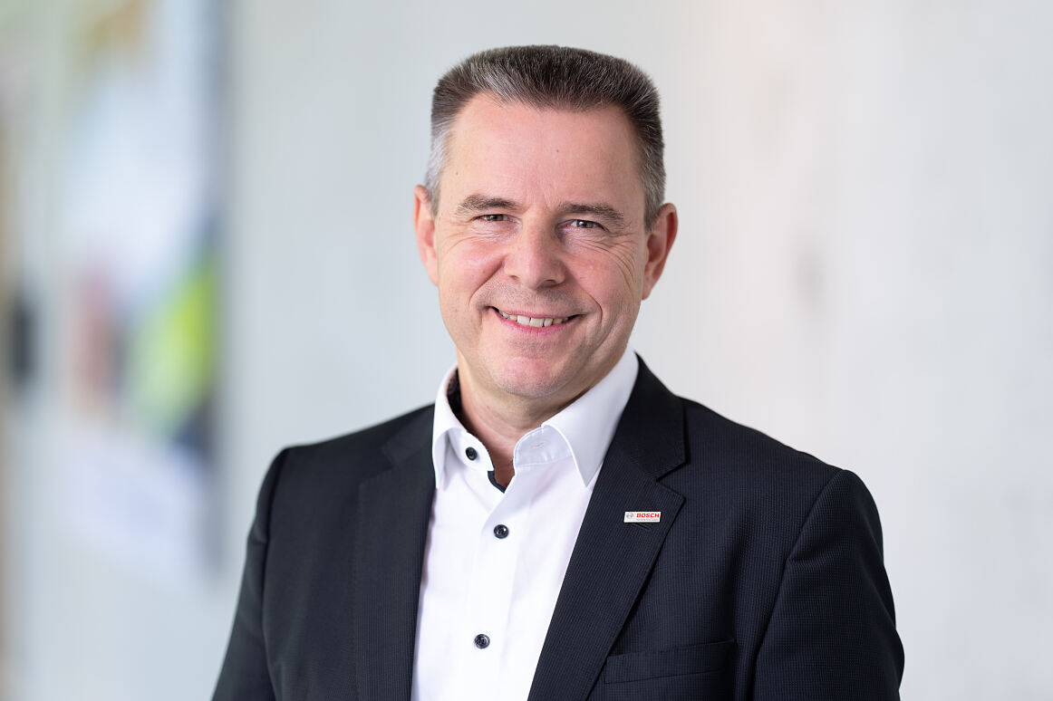 Dr. Uwe Gackstatter, derzeit Vorsitzender des Bosch-Geschäftsbereichs Powertrain Solutions. Er wird im neuen Sektorvorstand des Unternehmensbereichs Mobility Solutions künftig die Verantwortung für Kaufmännische Aufgaben übernehmen. 