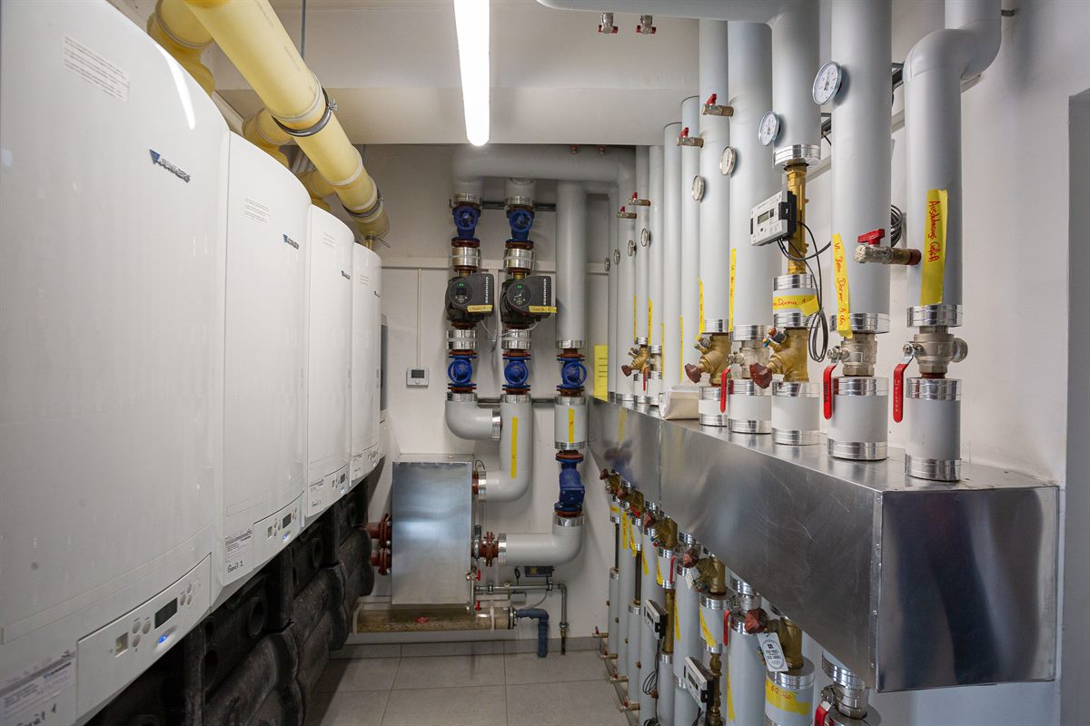 Die Heizanlage wurde 2018 vom Installationsbetrieb Anglberger GmbH (Obertrum) eingebaut.