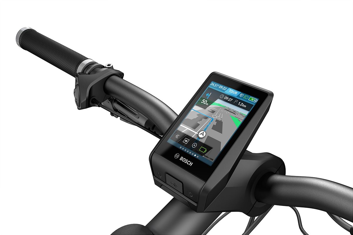 Der eBiker vernetzt sich dank Nyon mit der digitalen Welt und kann auf Funktionen wie On-Board-Navigation und Fitness-Tracking zurückgfreifen.