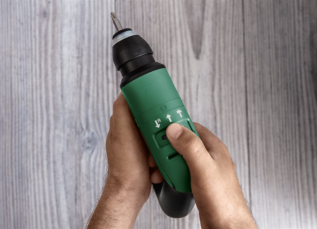 Innovatives Bedienkonzept macht das Heimwerken leicht: Bosch EasyHammer 12V für viele Materialien