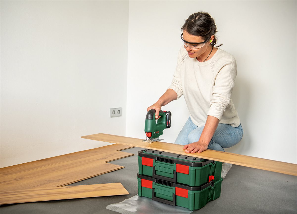 Erste Akku-Stichsäge im Einstiegssegment: EasySaw 18V-70 von Bosch für Heimwerker