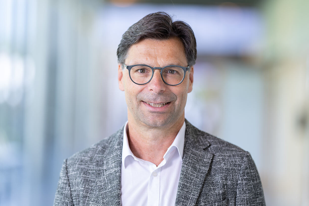 Andreas Dempf, behält als Mitglied des neuen Sektorvorstands die weltweite Verantwortung für Vertrieb und Kunden von Mobility Solutions.