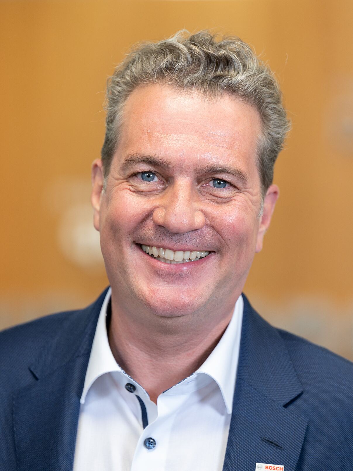 Henk Becker bleibt als President in der Bosch-Gruppe und bereitet sich auf die Übernahme einer konzernweiten Leitungsaufgabe im Bereich „Emerging Regions“ zum 1. Oktober 2023 vor. 